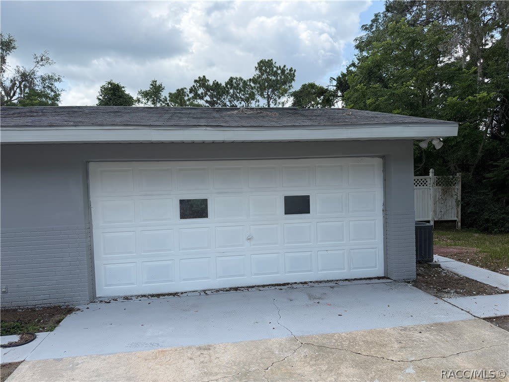 1405 Eden Drive – photo 2