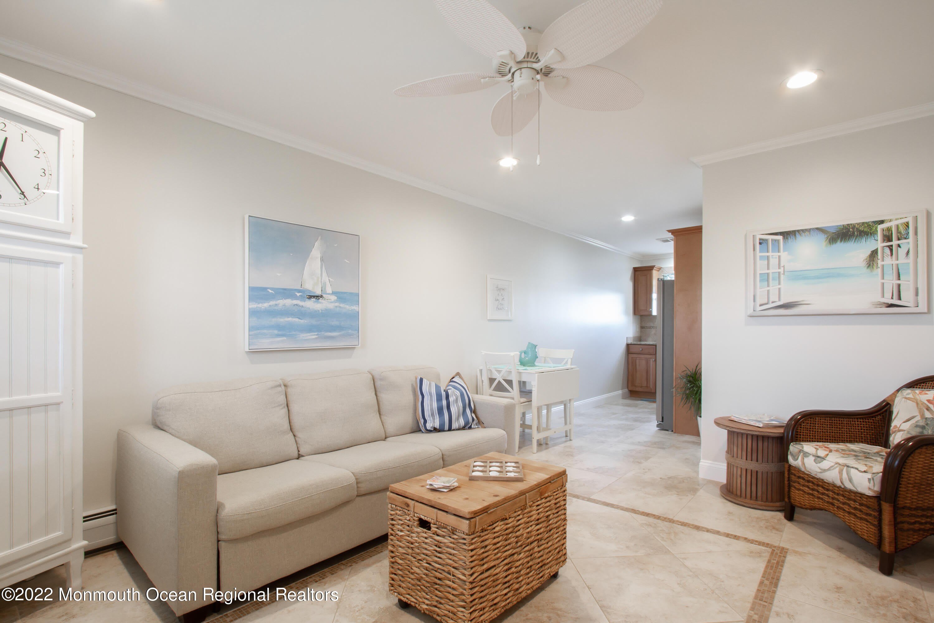 455 Ocean Boulevard – photo 2