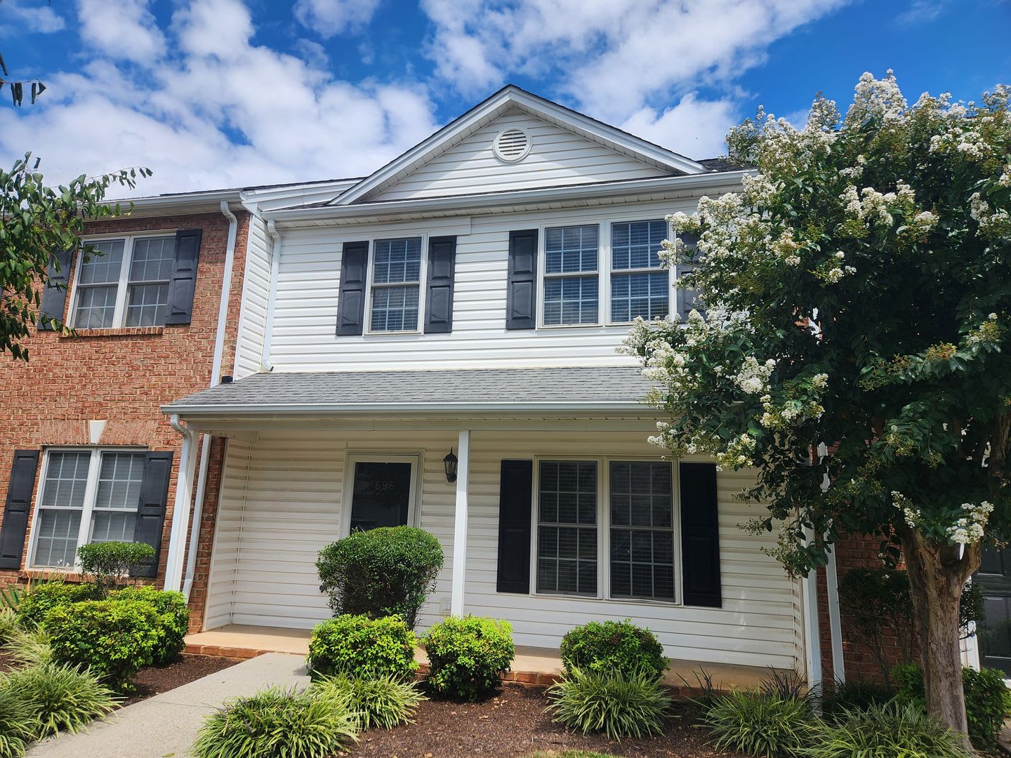 Townhouse at Wellington in Wyndhurst – photo 1