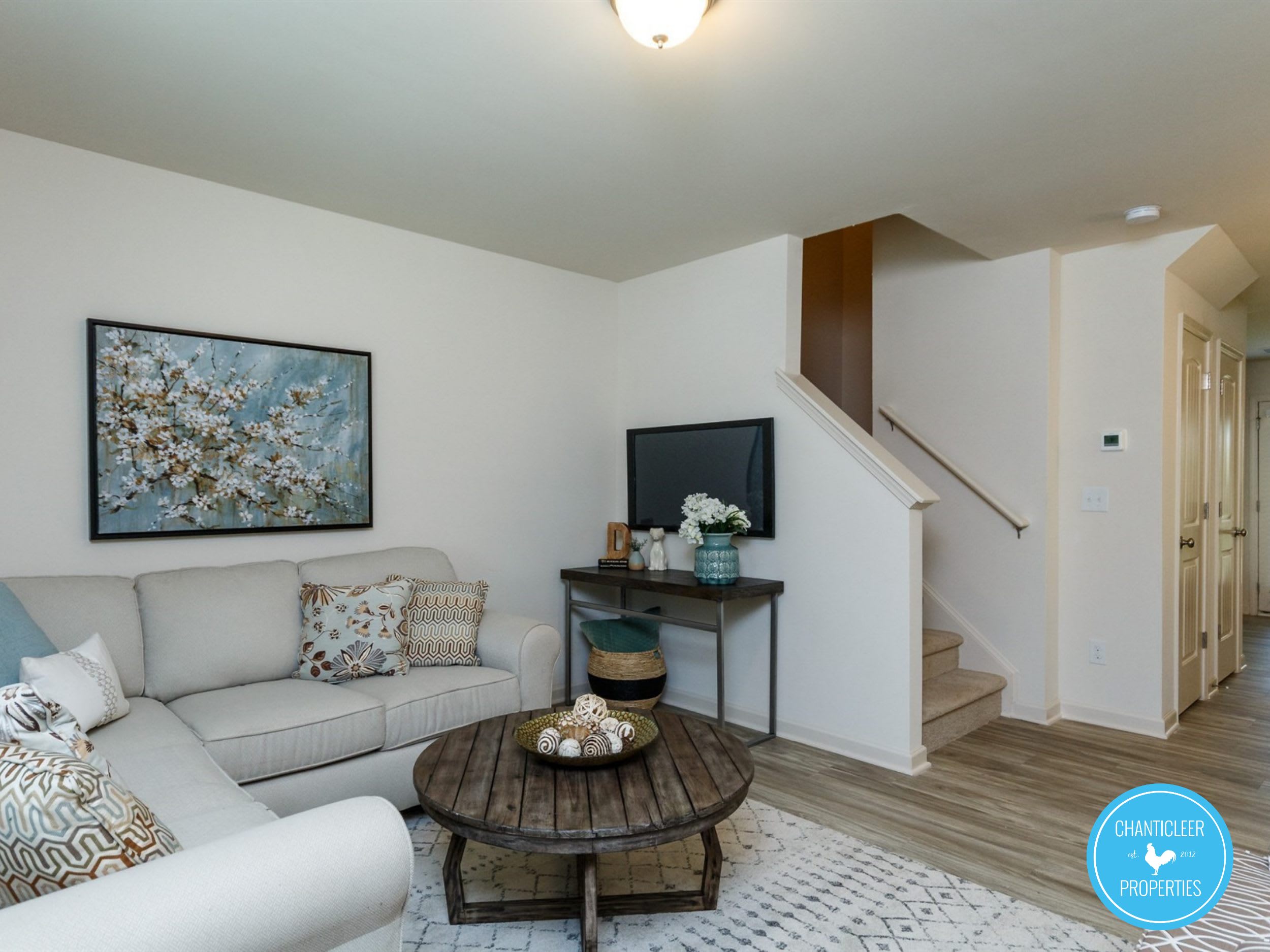 526 Hobkirks Pl – photo 2