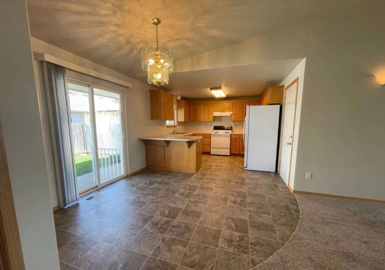 Beautiful Single Level 3/2 Charming NW Albany Duplex – photo 3