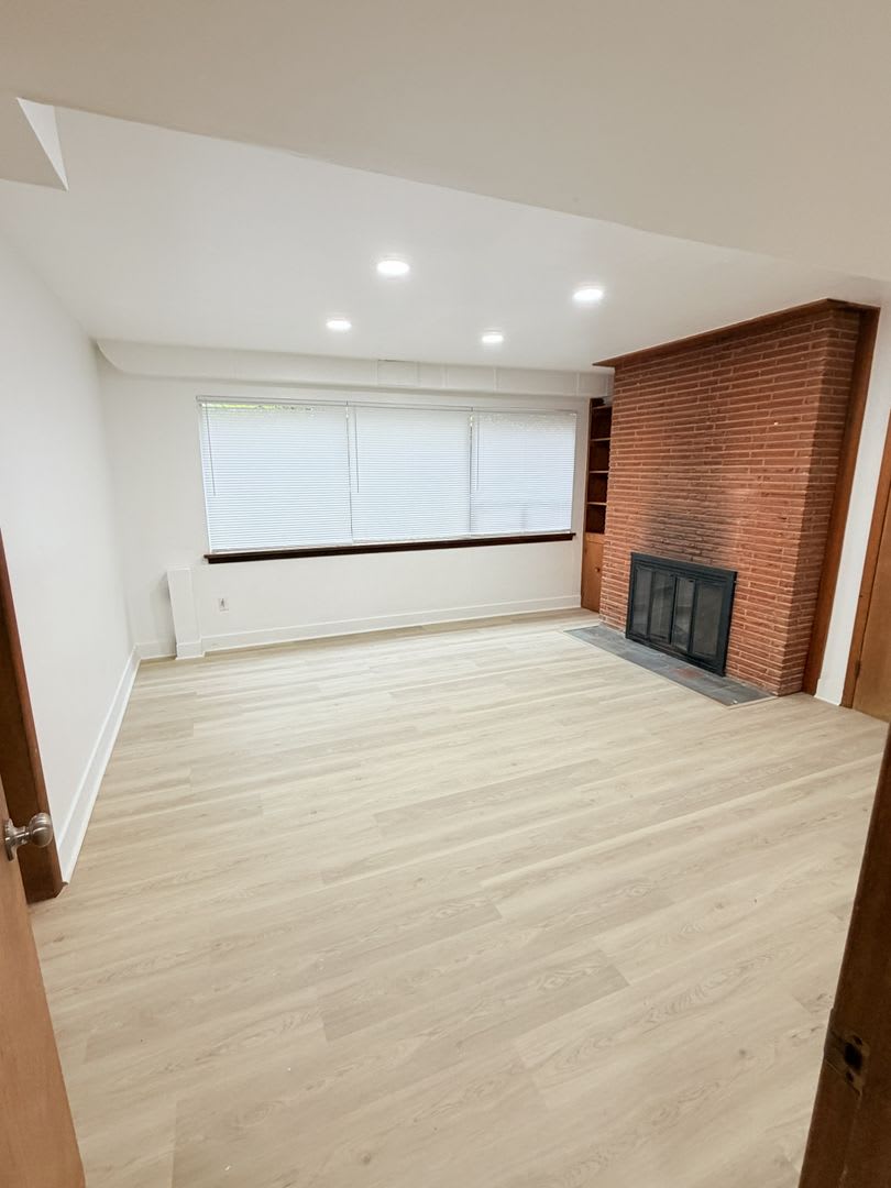 1334 Lakeview Duplex – photo 5