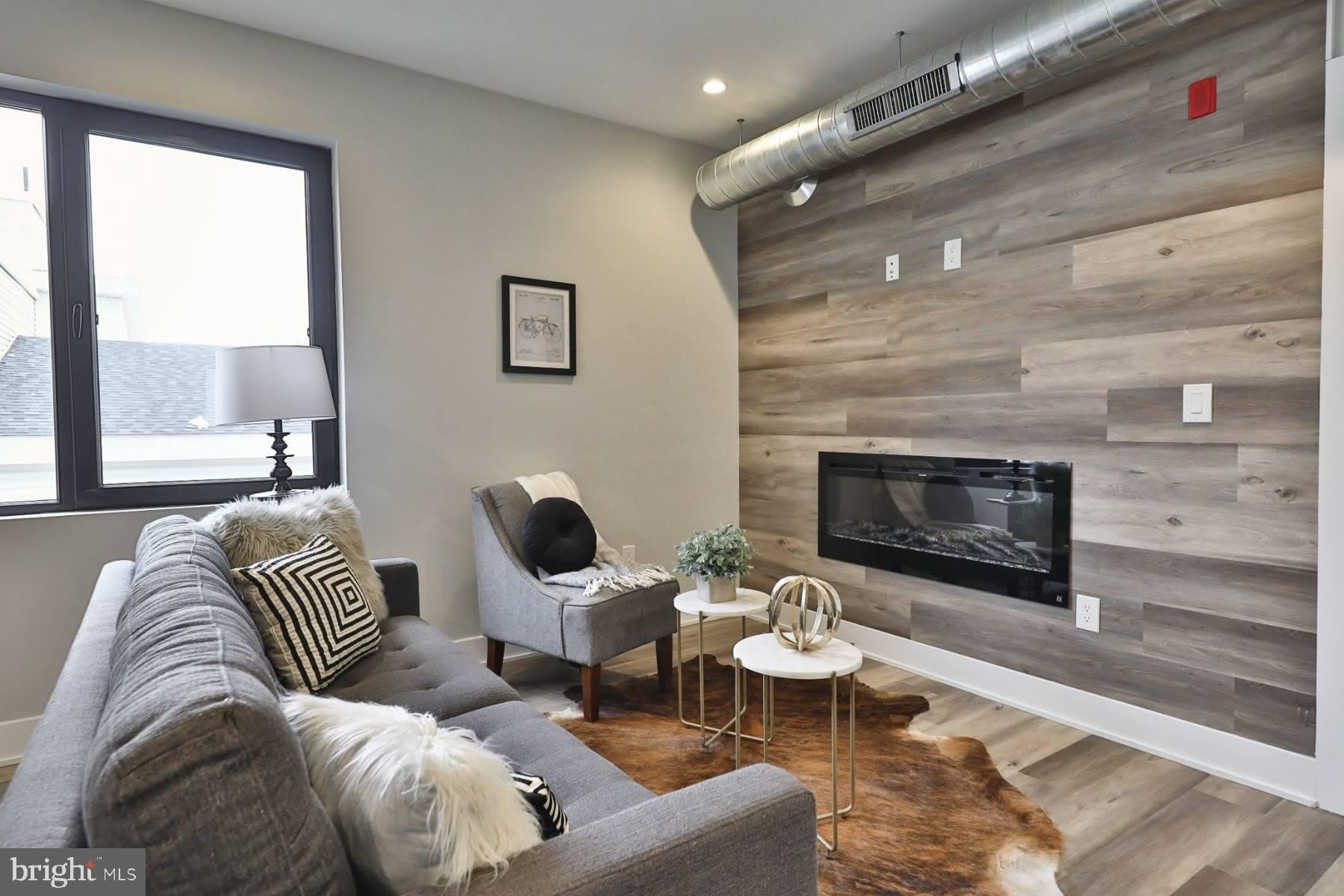 1612-00 CAMBRIDGE Street – photo 2