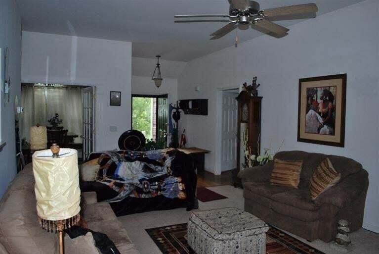 581 Forest Hill Drive – photo 3