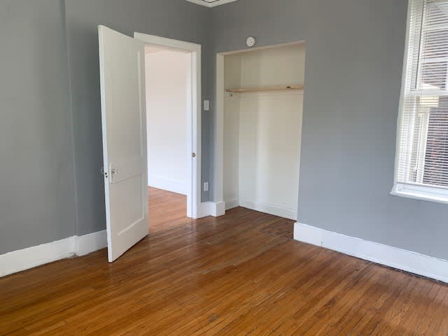 1364 Mccausland Avenue1N – photo 5
