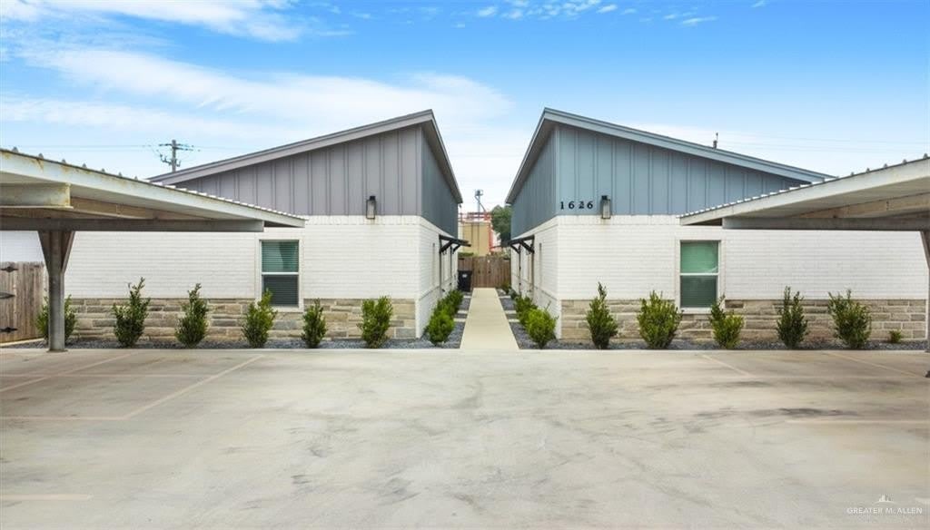 1626 Playa Drive – photo 1