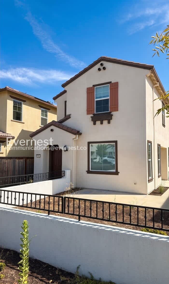 7912 Titan Drive – photo 2