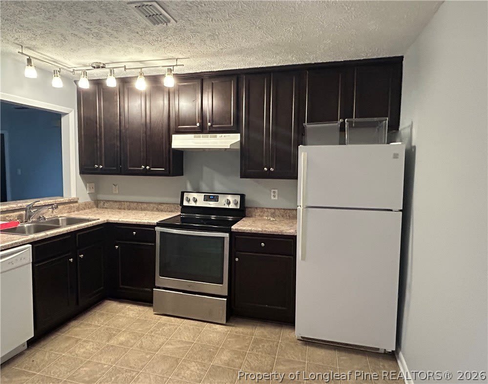 7041 Candlewood Drive – photo 5