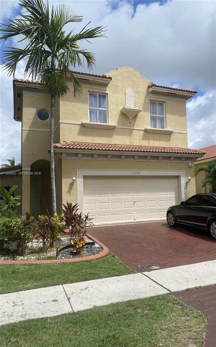 2300 Northeast 37th Road – photo 1