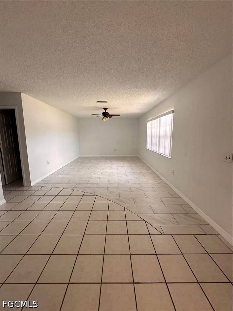 4920 Vincennes Court – photo 2