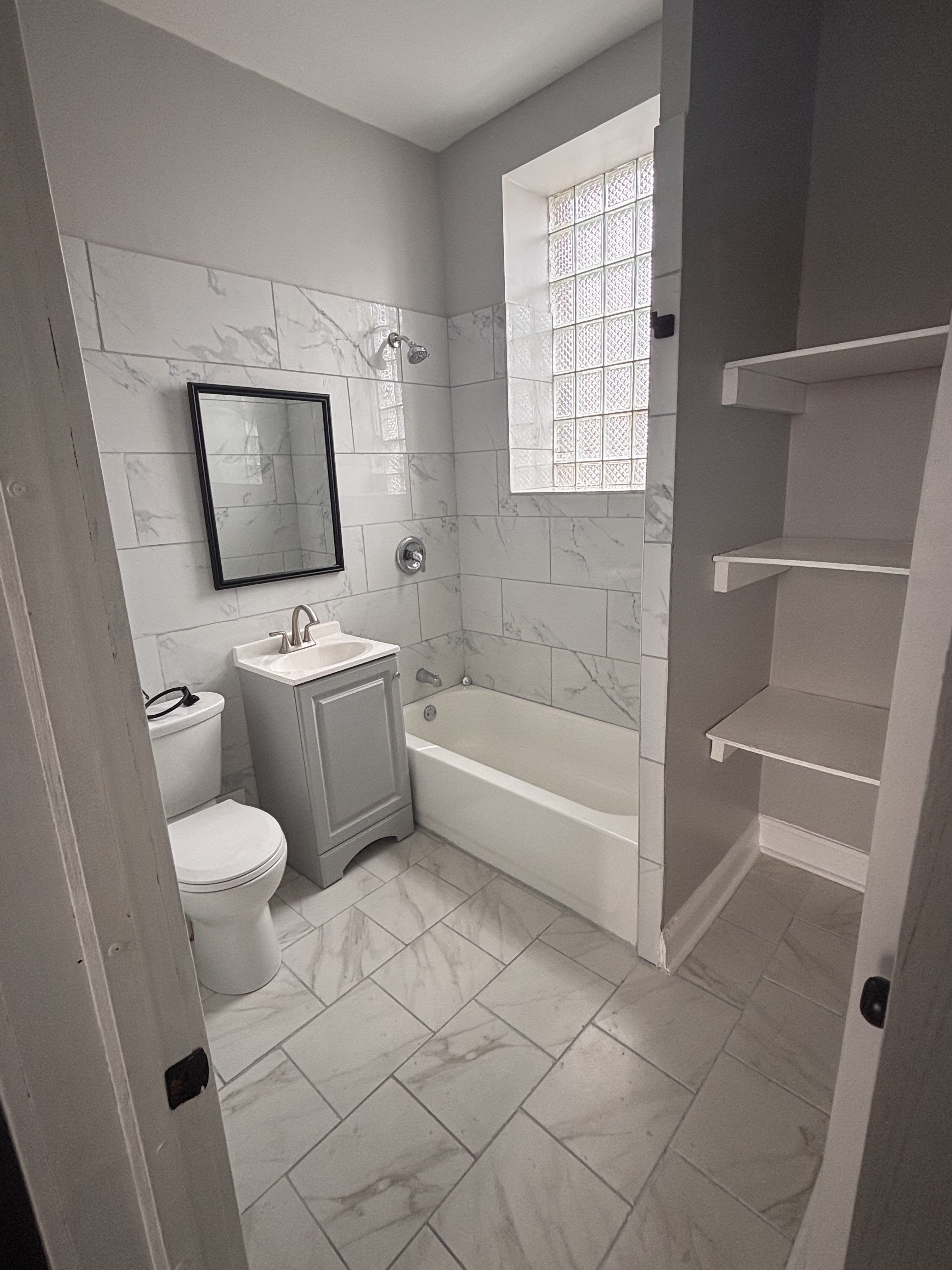 2427 S Spaulding Ave – photo 2