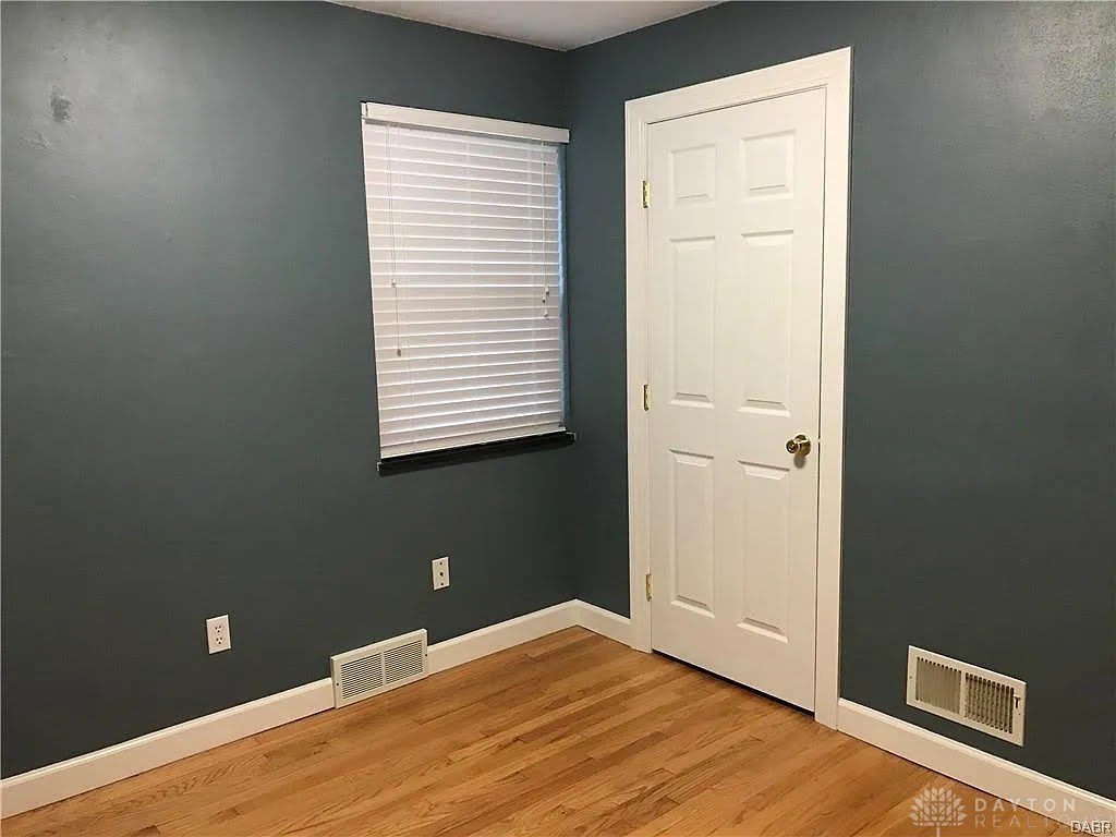 1121 Larriwood Avenue – photo 5