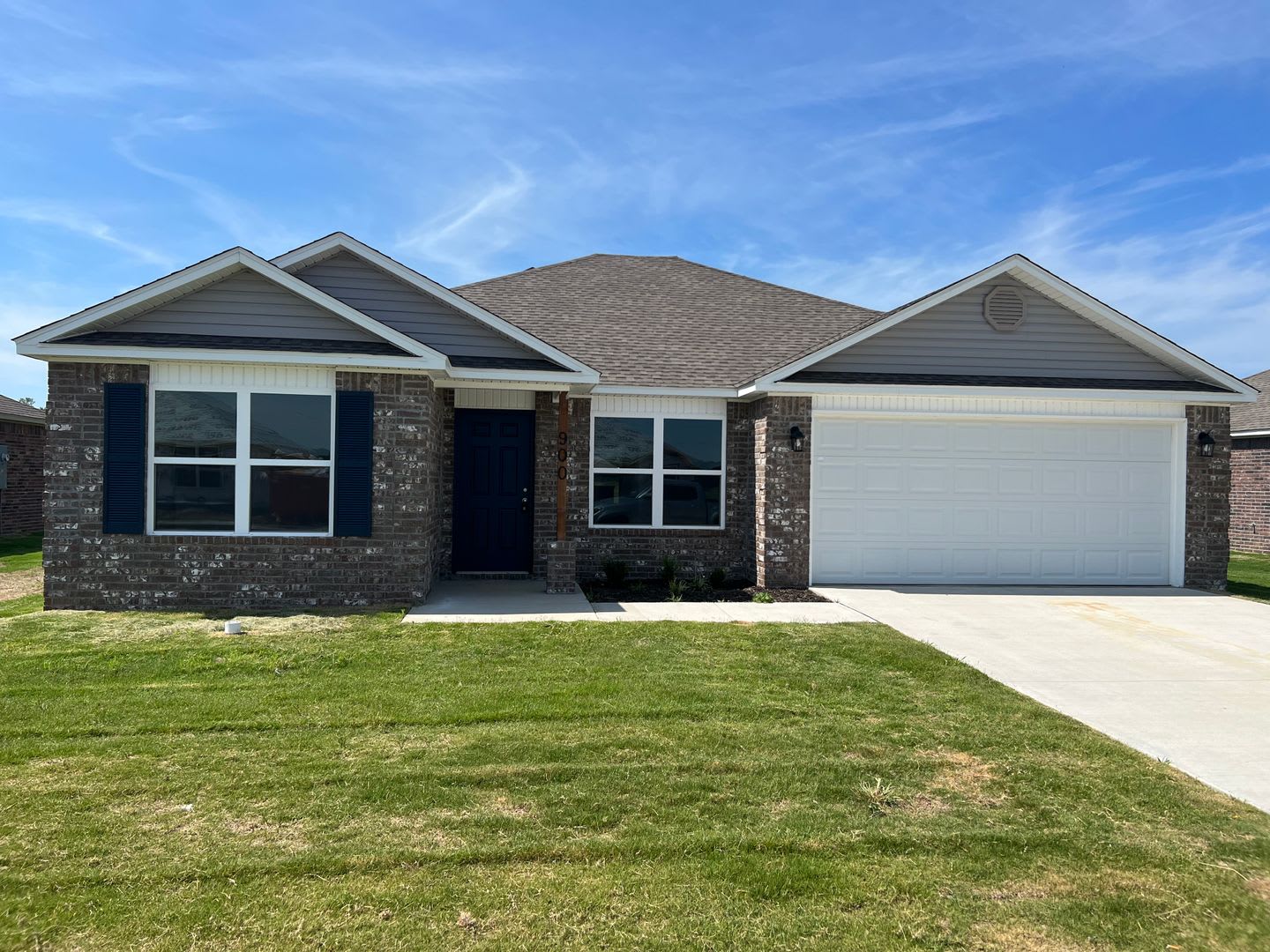 Leasing Special 1 2 Off First Months Rent Backyard Fencing Included Beautiful Brand New Homes Carley Crossings – photo 1