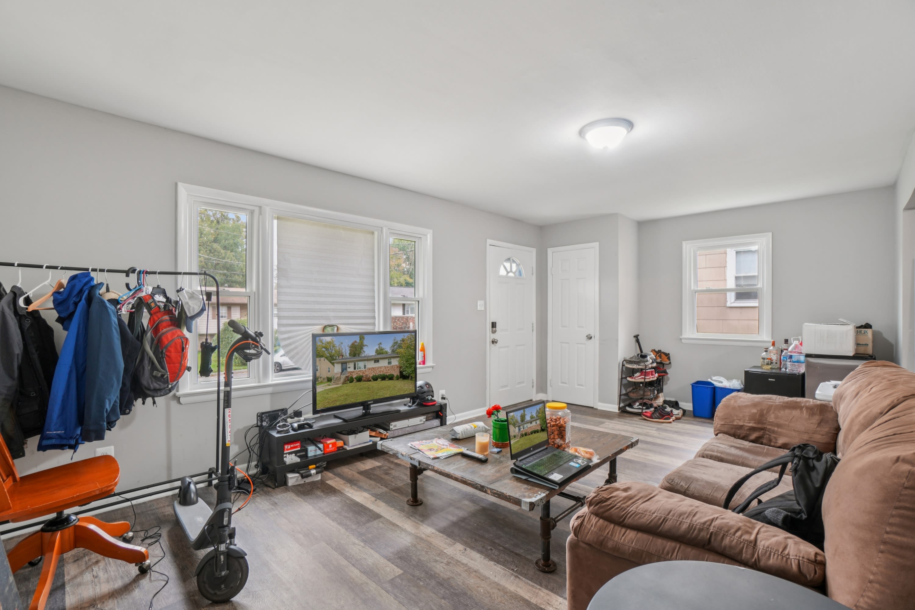 8312 Potomac Avenue – photo 5
