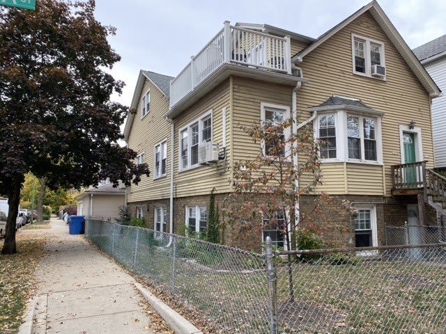 3136 N Paulina Street – photo 1