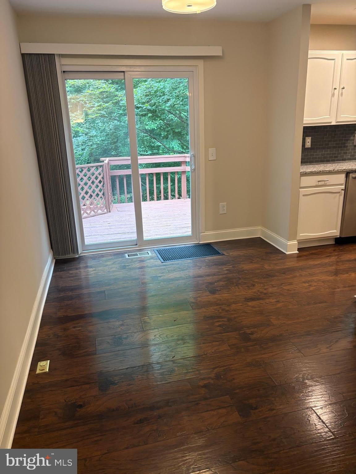1318 ALDERTON Lane – photo 5