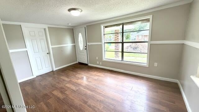 5125 Community Avenue – photo 2