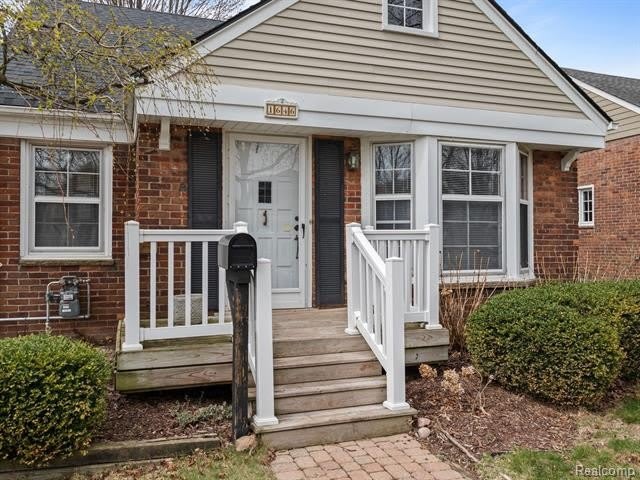 1646 S BATES Street – photo 3