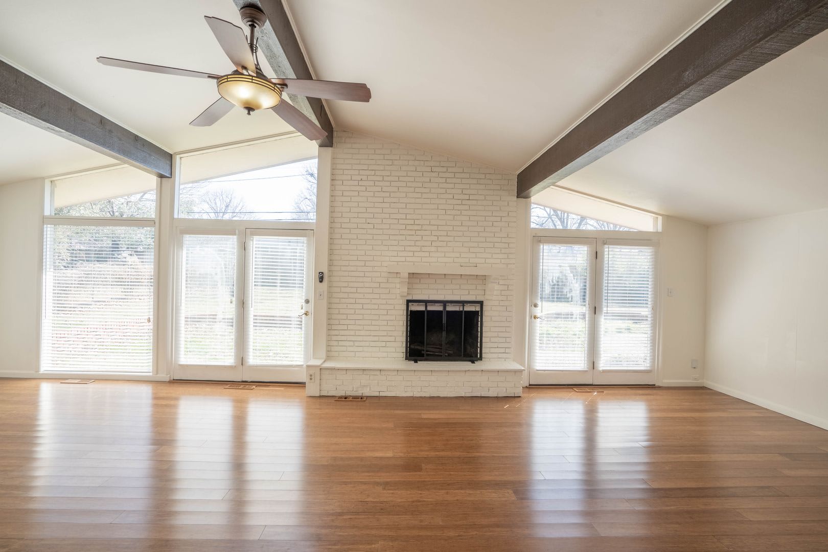 3 Bed 2 Bath In Midtown – photo 4