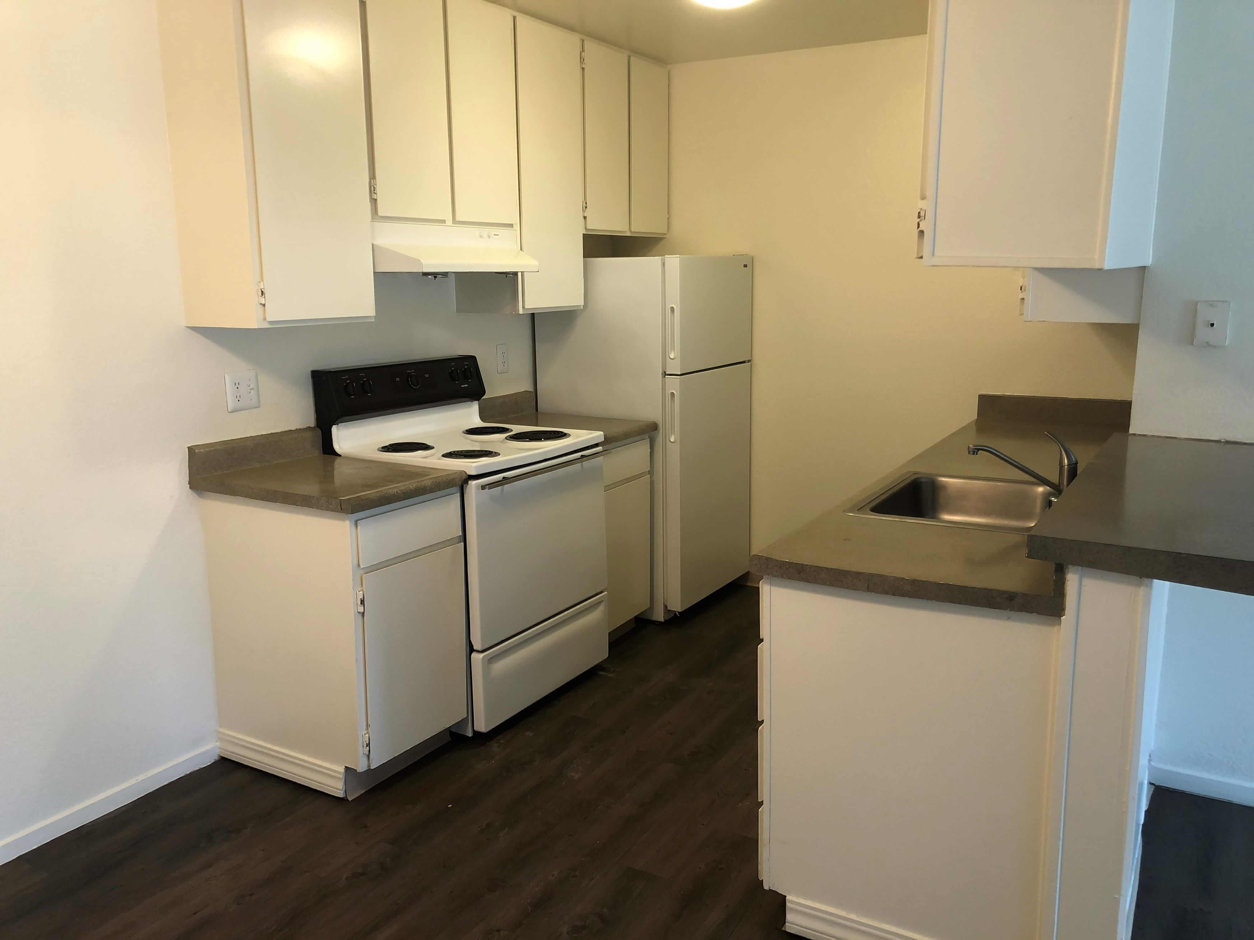 Pinewood Place Apartments – photo 4