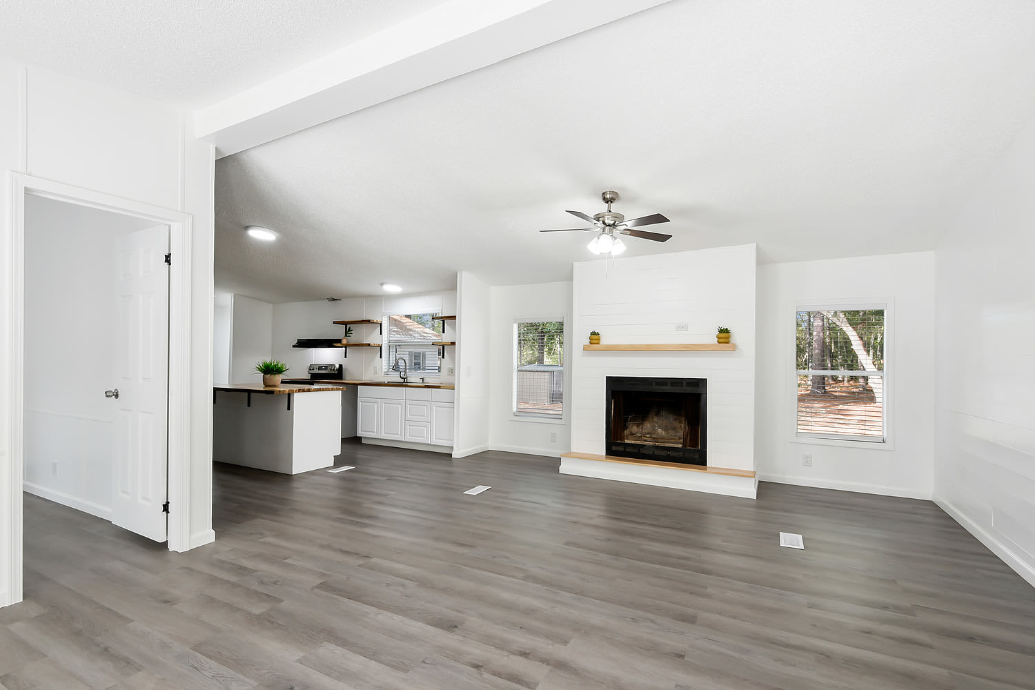 36375 Longleaf Drive – photo 2