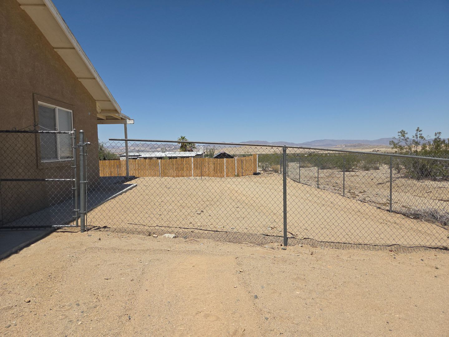3 Bedroom/ 2 Bathroom – photo 3