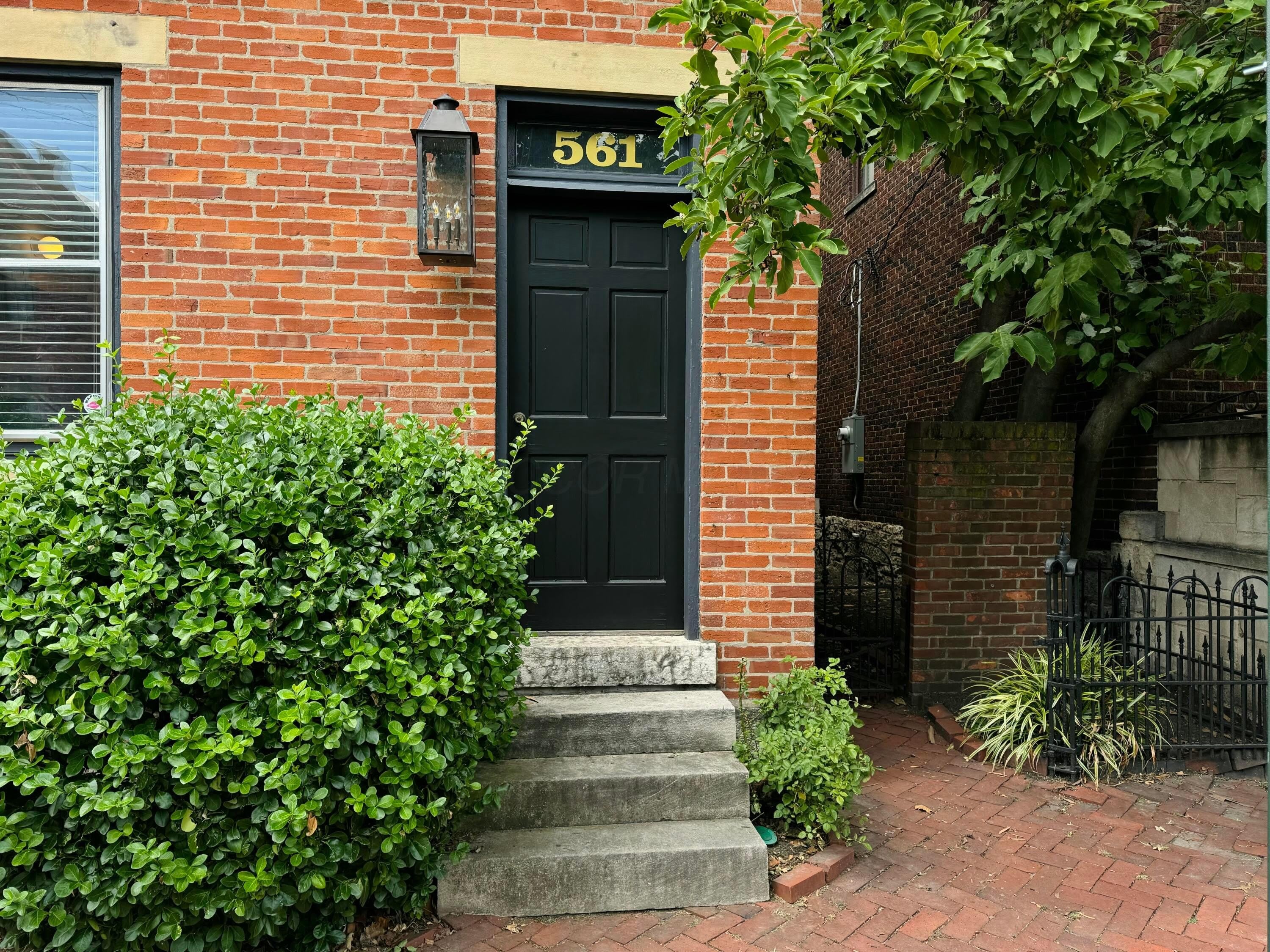 561 S 5Th Street – photo 2