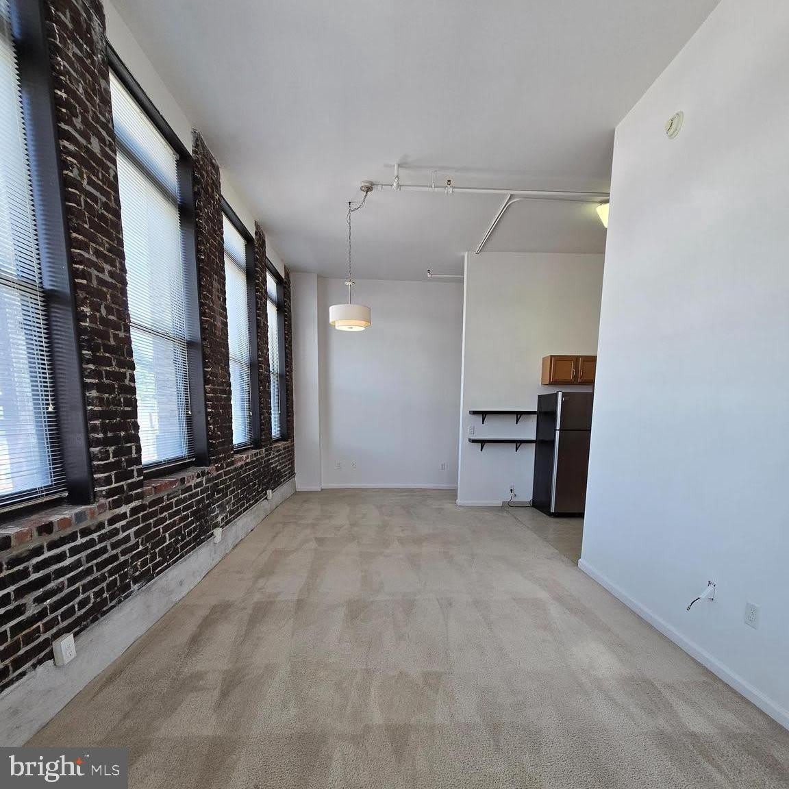 4368 CRESSON Street – photo 2