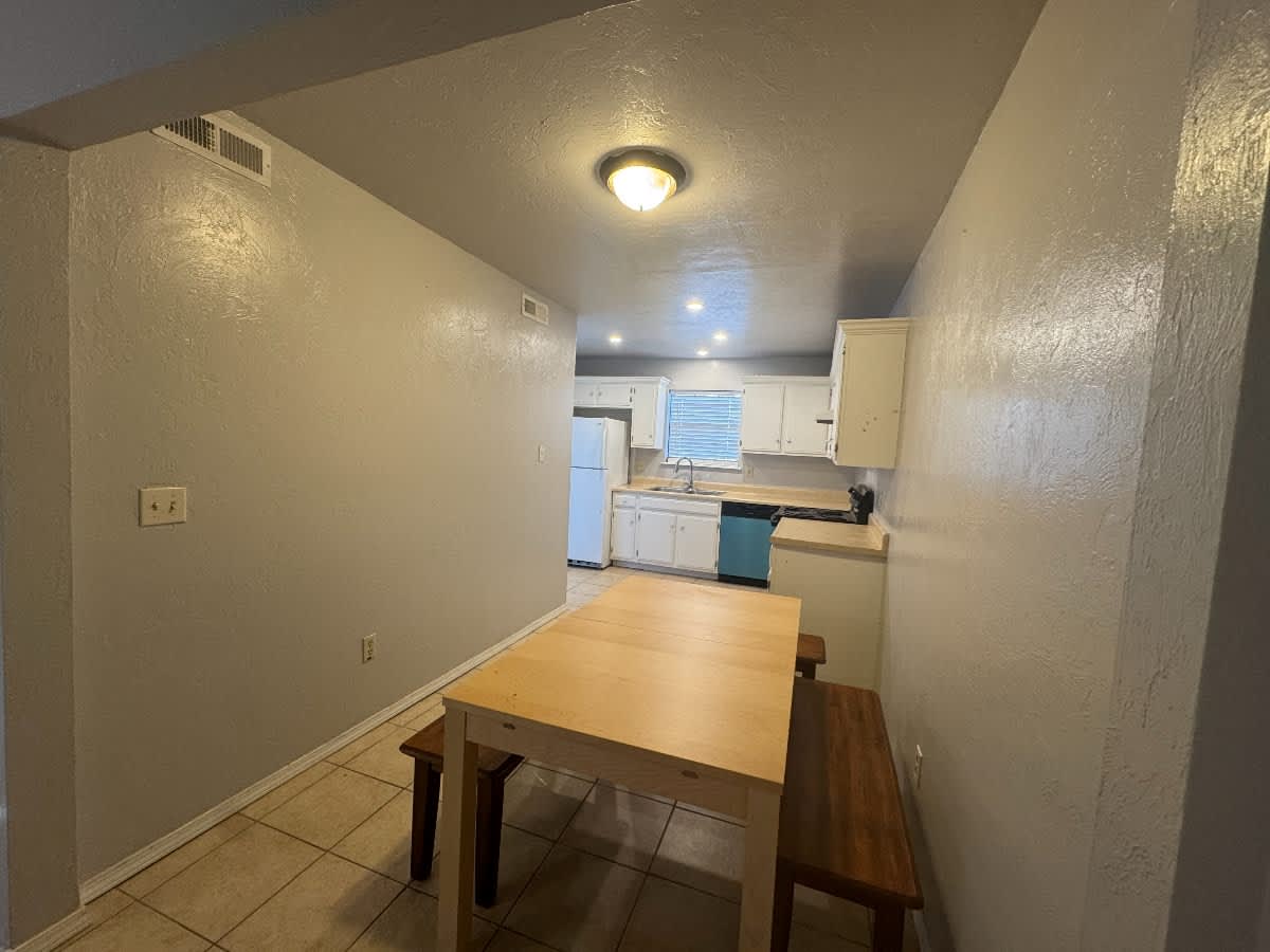 8199 Northwest 23Rd Street – photo 3