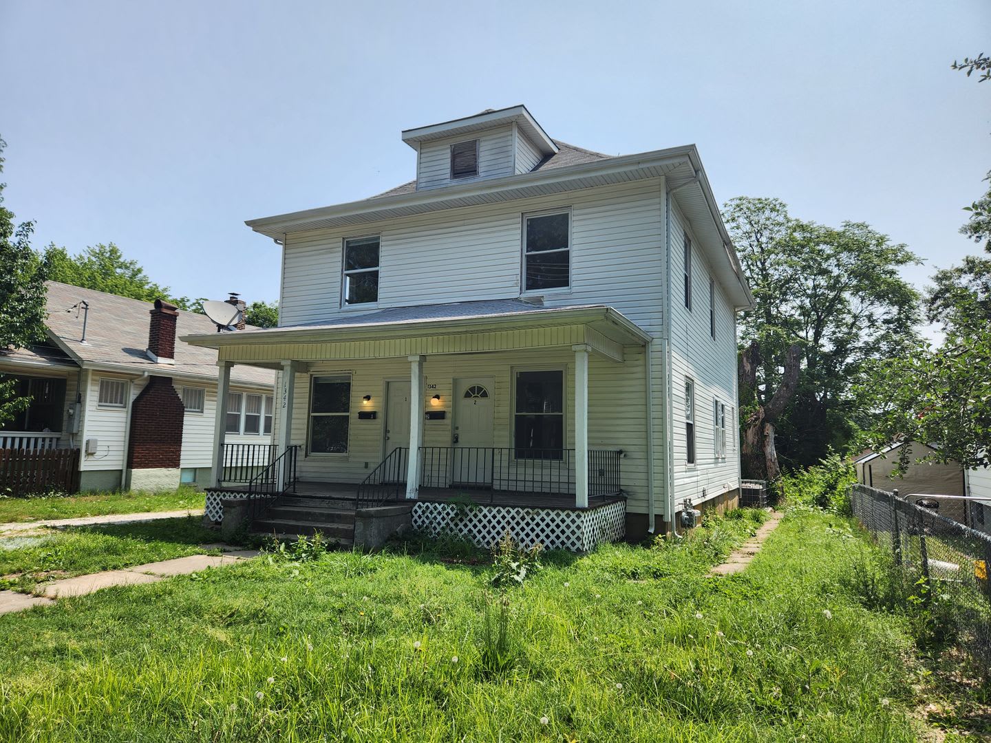 Spacious 3-Bedroom, 1-Bathroom Home AVAILABLE NOW!! – photo 3