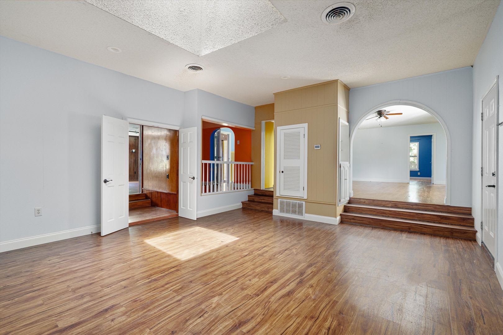 Incredible 3-Bedroom Home on Massive Lot in South Austin – photo 5