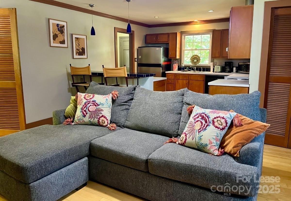 6734 Knollgate Drive – photo 4
