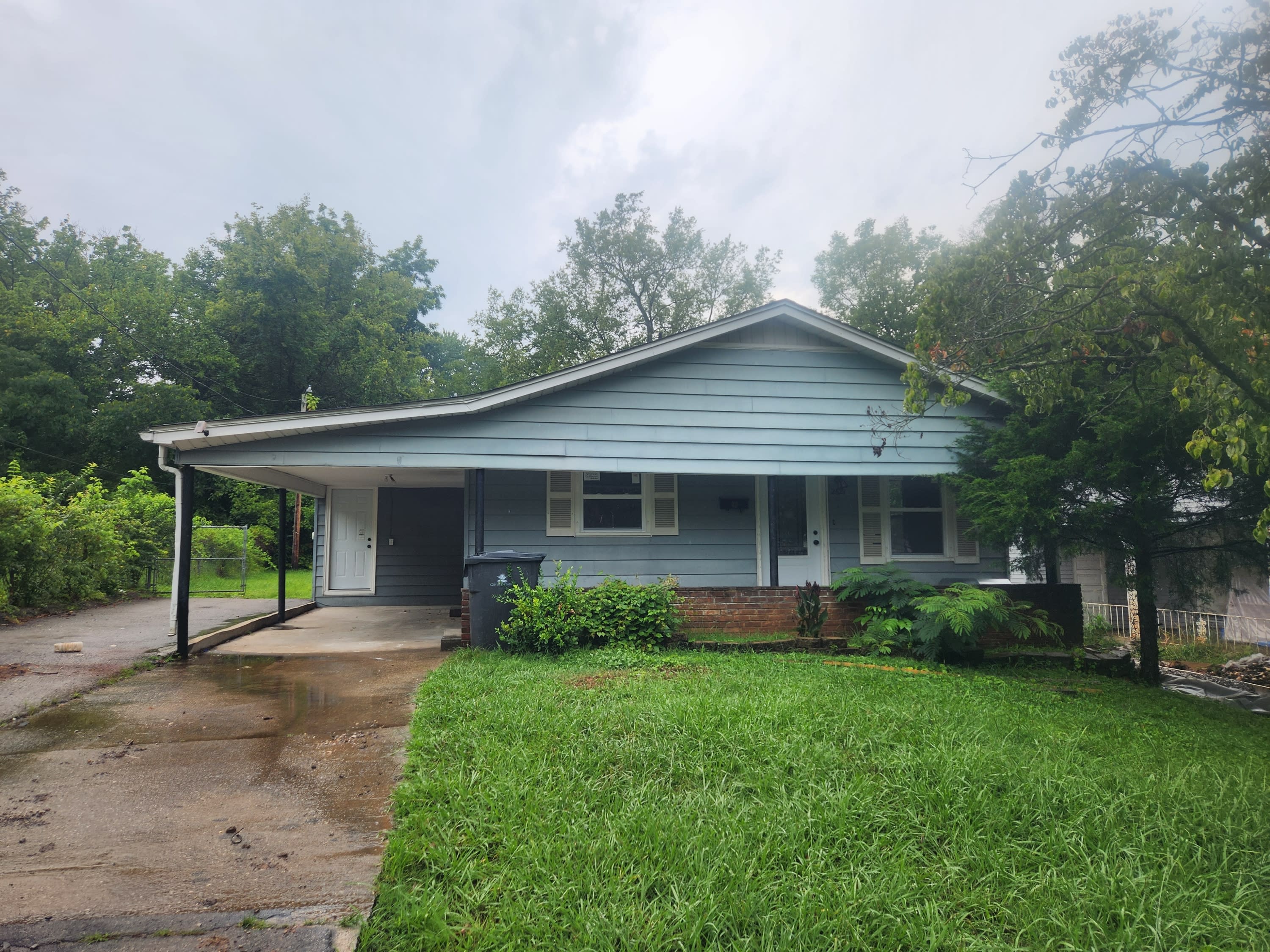 2621 Louise Avenue – photo 1