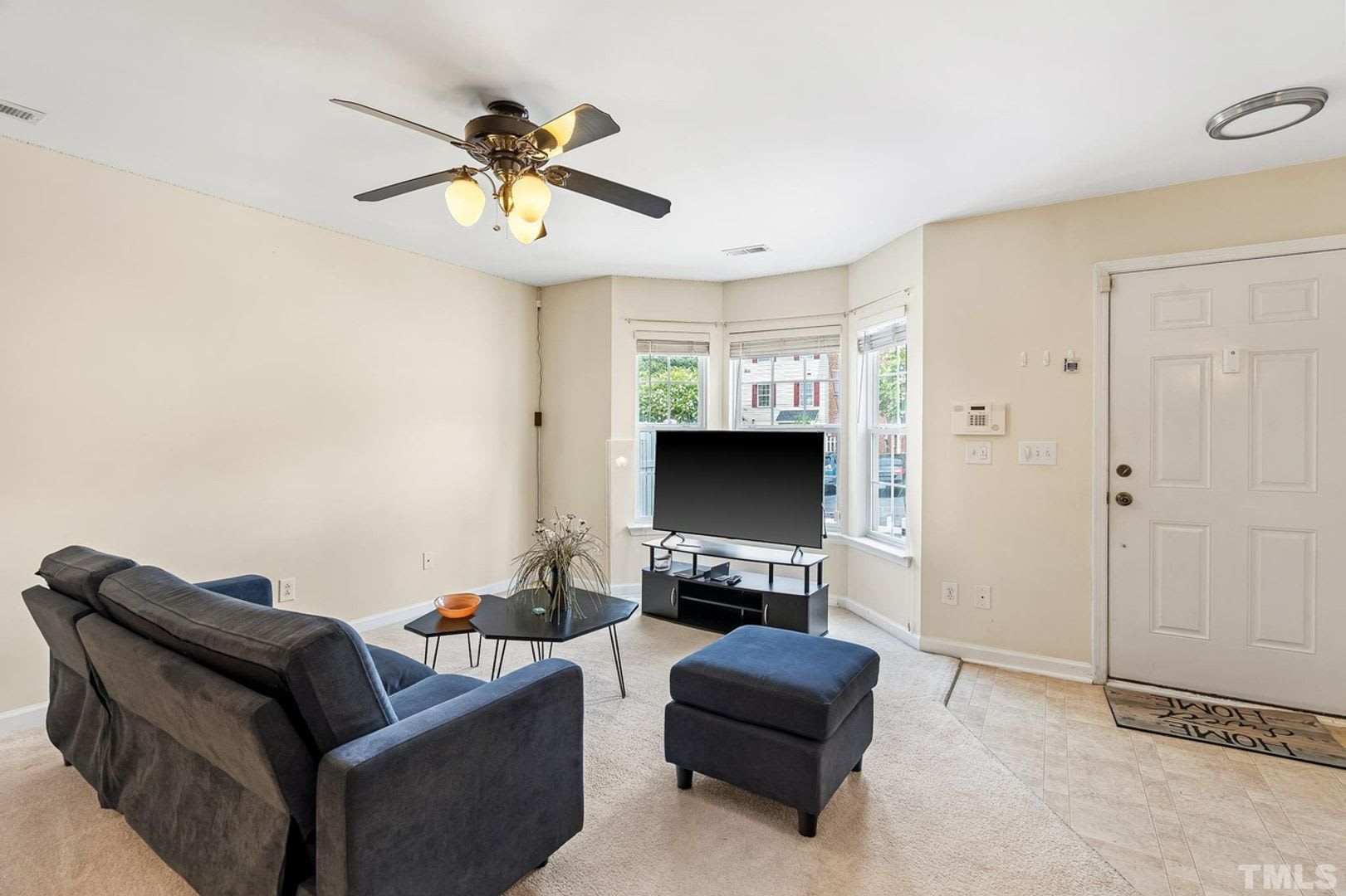 Room In 3 Bedroom Home At Ivory Run Way – photo 5