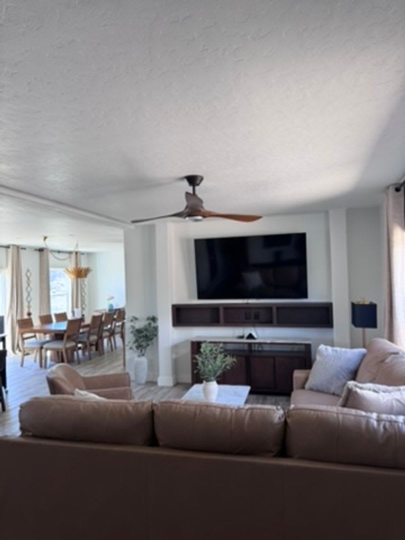 Beautiful 4BD/2BA Crowley Lake Home – photo 4