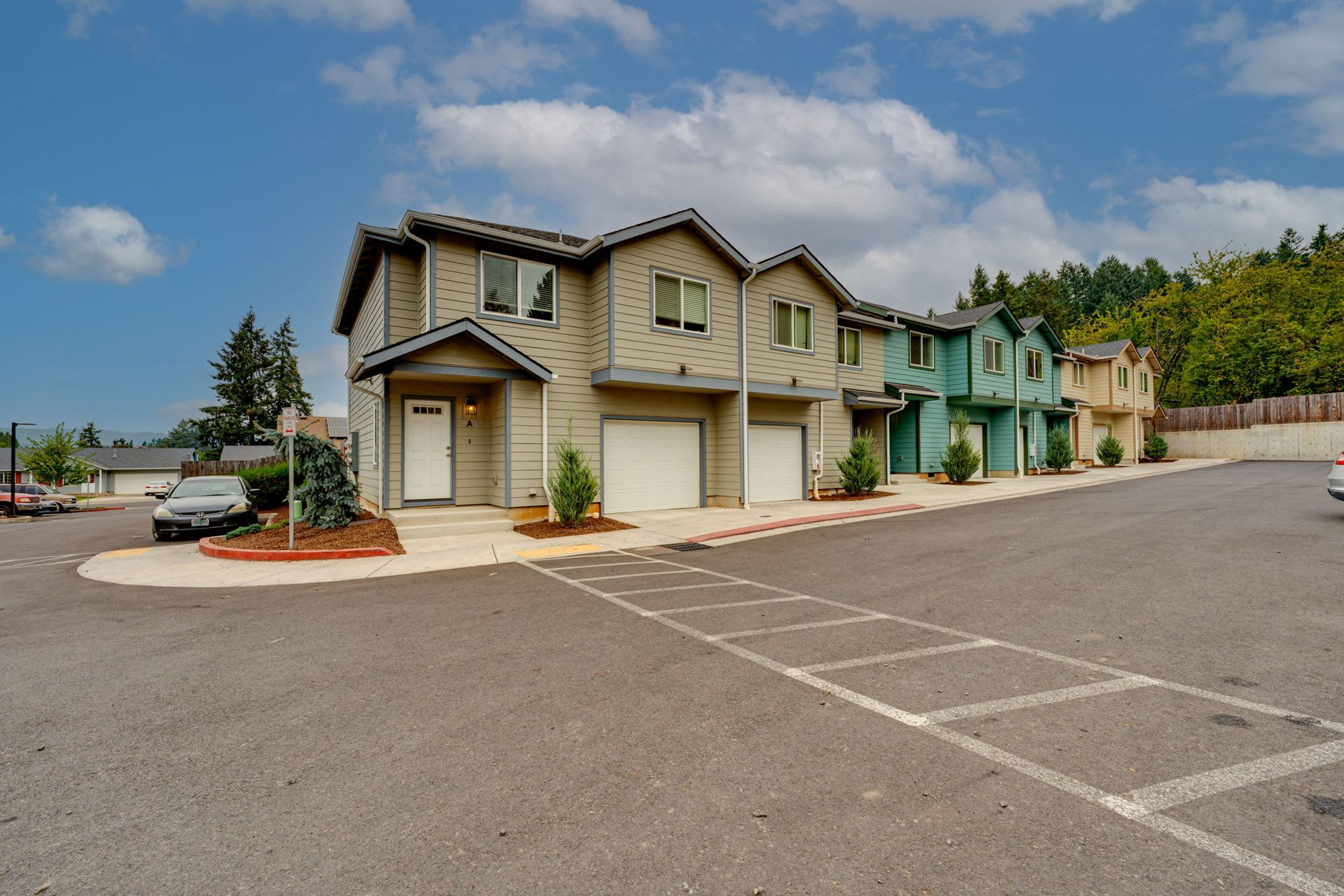 Lindsay Townhomes – photo 5