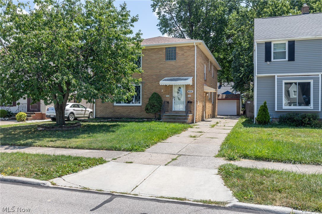 8221 Pelham Drive – photo 2