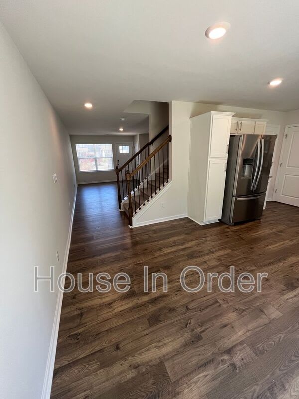 32 Malcolm Ct. – photo 4