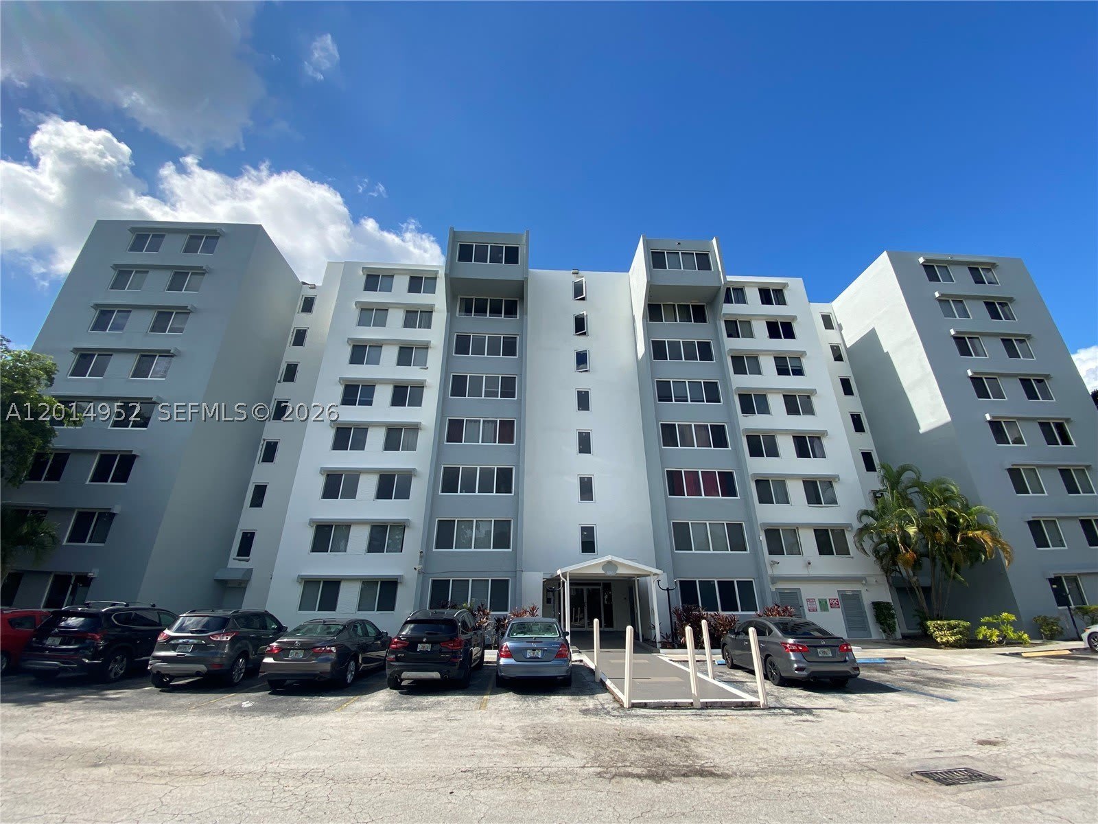 9143 SW 77 AV – photo 1