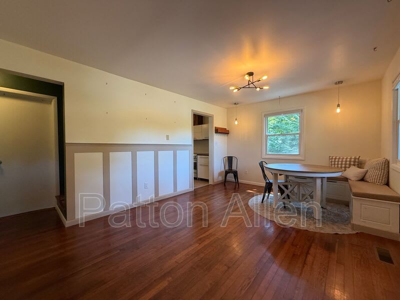 44 Broadview Ave – photo 3