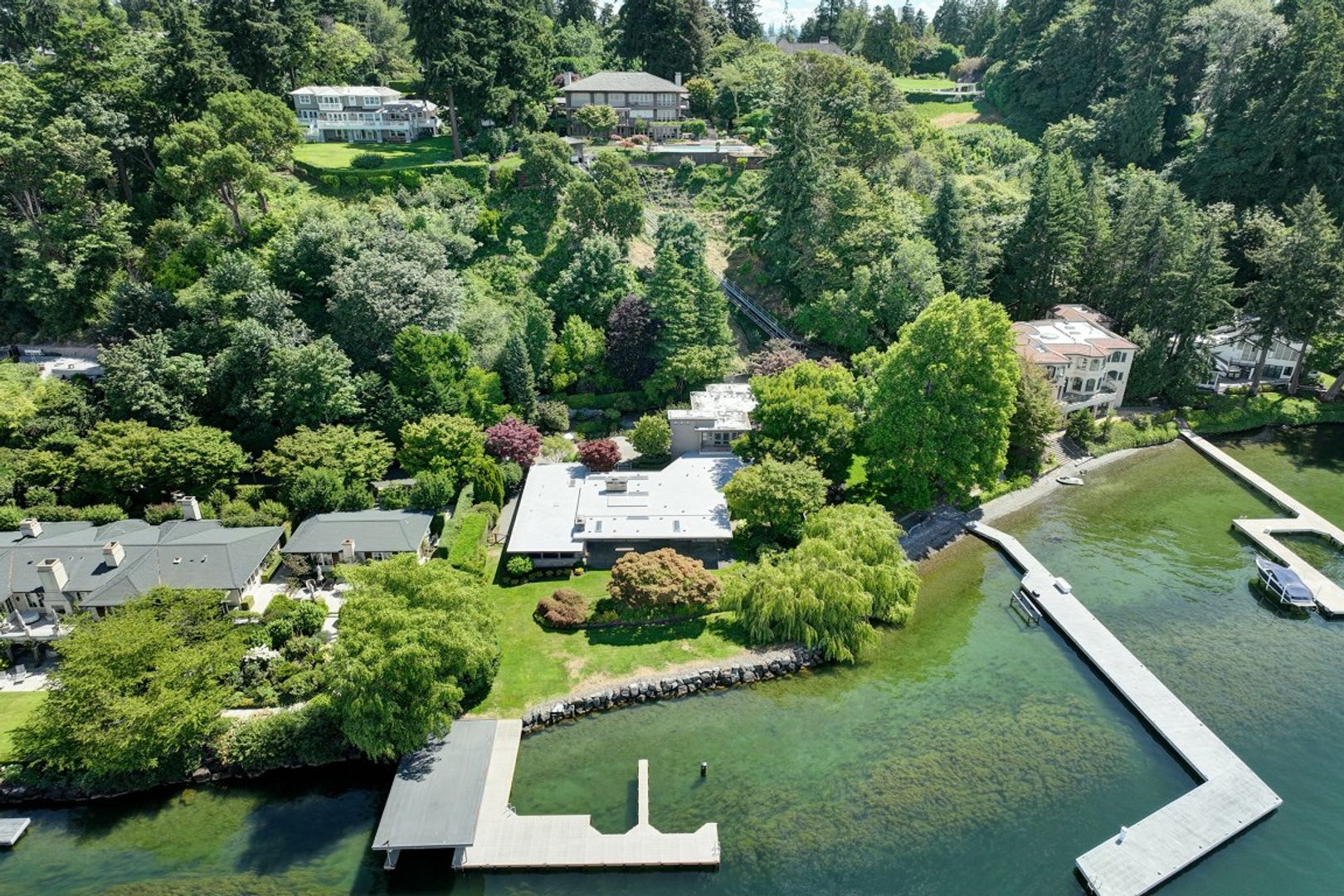 4Bd/4.5Ba Medina Home – photo 5