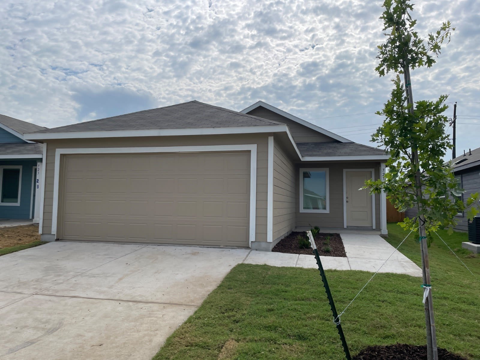 727 Ponderosa Lane – photo 1