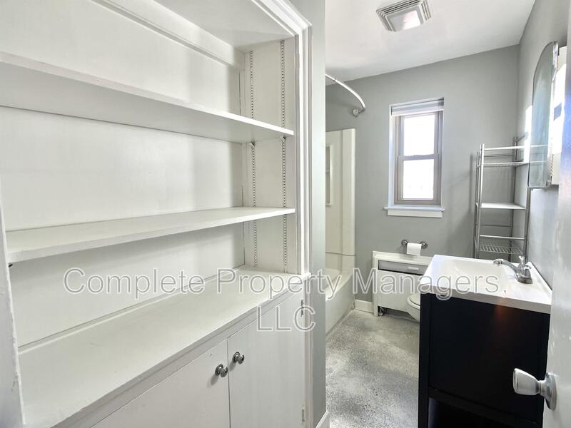424 Bridge Avenue – photo 3