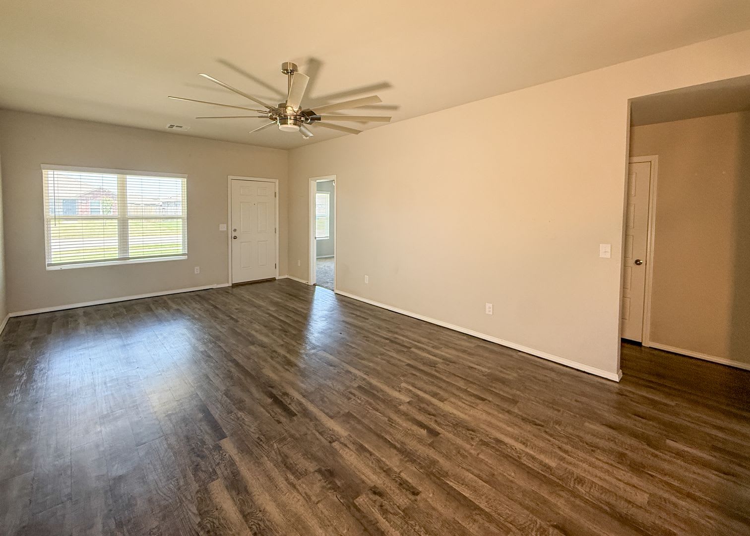 4 Bedrooms – photo 3