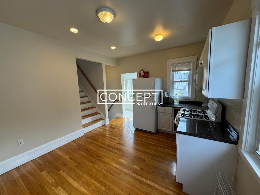 98 West Quincy St – photo 5