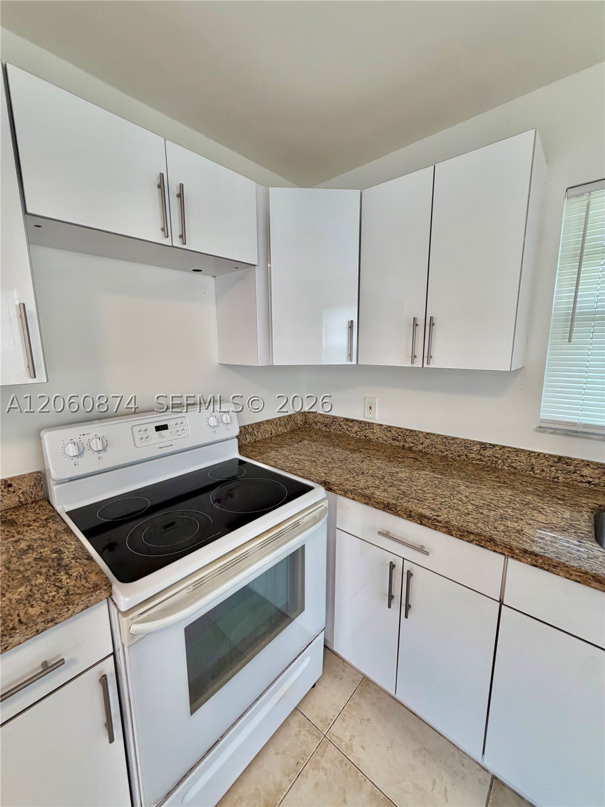 4073 Sw 52Nd St – photo 3