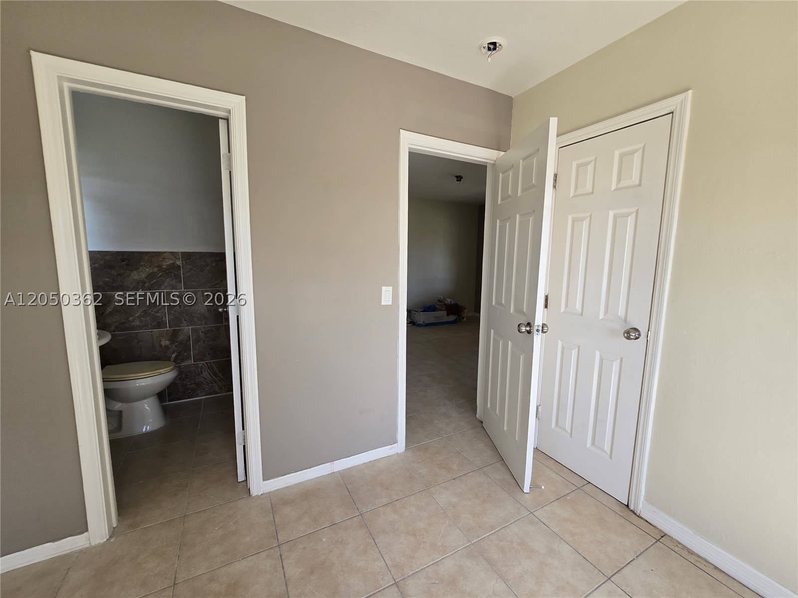 724 SW 7th Ter – photo 3