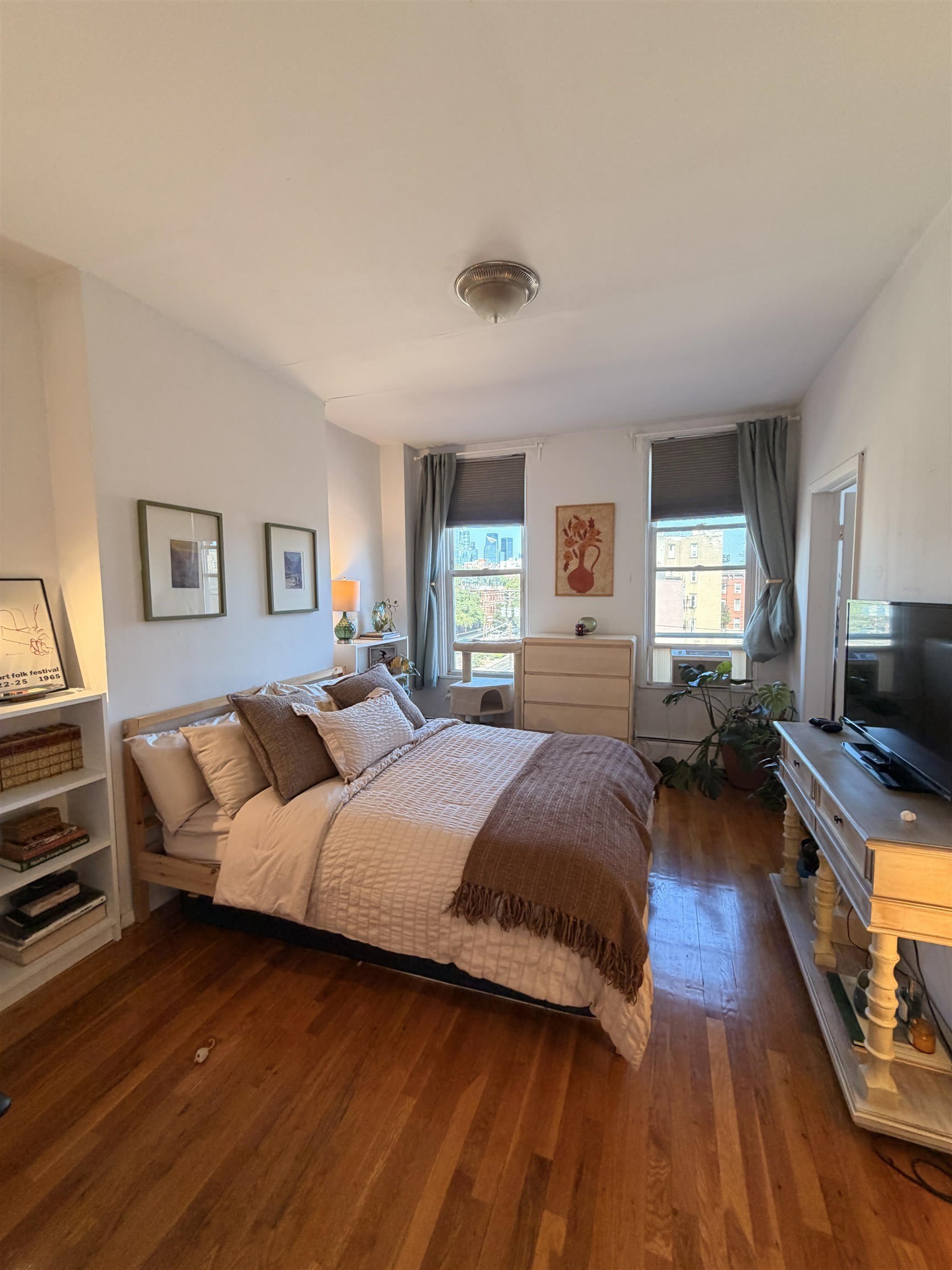 1038 WILLOW AVE – photo 4