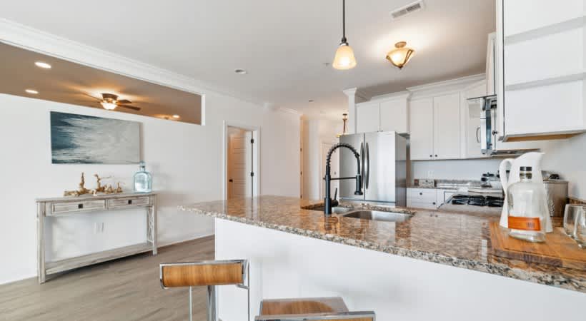 Residences at 1 Brown – photo 1