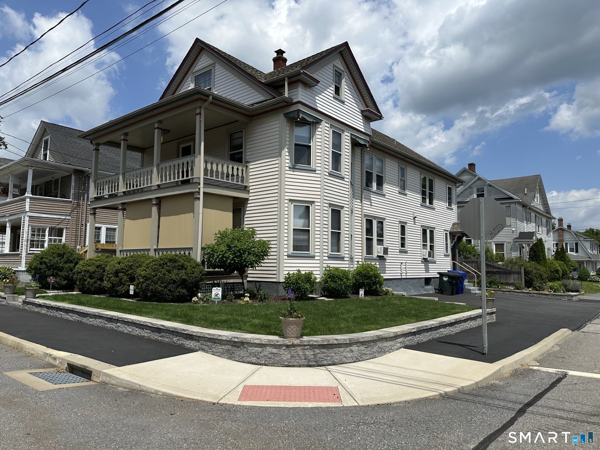 76 Lorenzo Street – photo 2